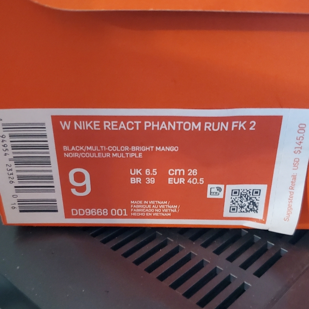 Nike React Phantom Run FK 2 - Black and Bright Mango